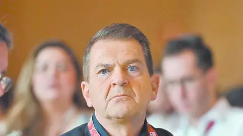 Descripción automática