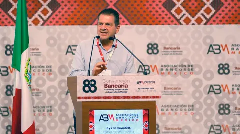 Emilio Romano asumió la presidencia de la Asociación de Bancos de México en el marco de la clausura de la 88 Convención Bancaria en Nayarit.