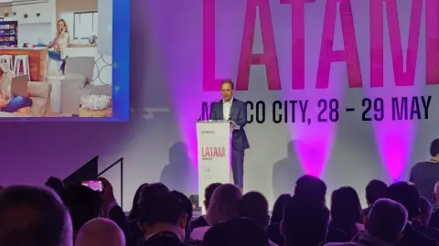 Daniel Hajj, director de América Móvil, durante la apertura del foro GSMA M360 LATAM, realizado este día en la Ciudad de México. Foto: GSMA.