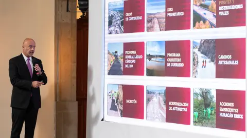 Jesús Antonio Esteva Medina, secretario de Infraestructura, Comunicaciones y Transportes.