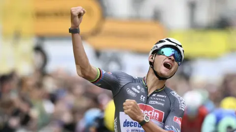 El ciclista holandés Mathieu van der Poel.