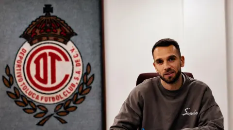 Momento en que el Club Toluca anunció su incorporación.
