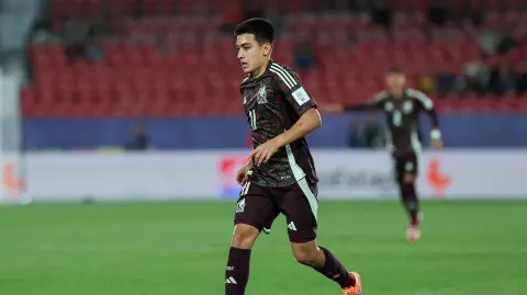 Gilberto Mora, futbolista