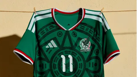 La Selección Mexicana de Futbol y Adidas dieron a conocer la playera verde que utilizará en la Copa Mundial 2026.