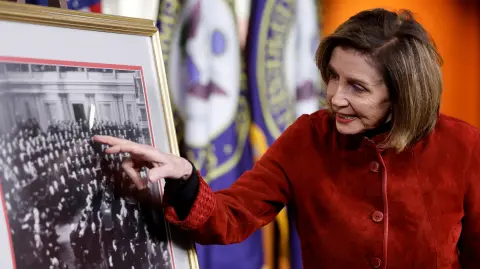 La demócrata Nancy Pelosi, ha sido la representante del área de San Francisco, California, durante 38 años.