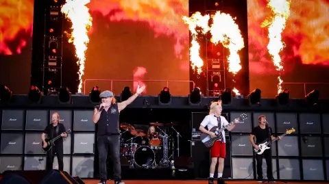 AC/DC regresa a los escenarios con nuevo disco.