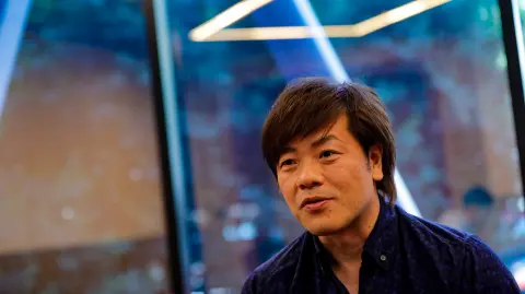 Keiichirō Hirano, escritor japonés.