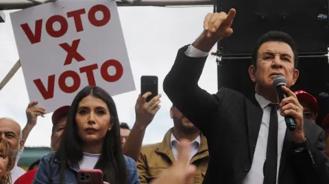 Salvador Nasralla, candidato perdedor en las elecciones presidenciales de Honduras en 2025.