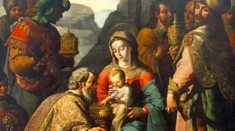 Reyes Magos llegan con el Niño Jesús.