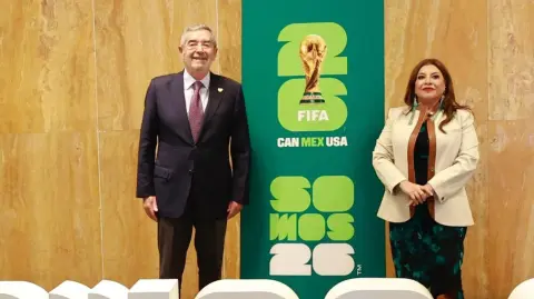 De la Fuente llama a diplomáticos a promover a México como sede segura del Mundial 2026