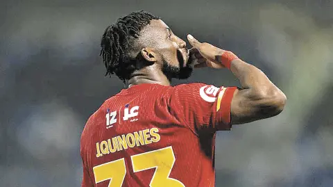 Julián Quiñones, futbolista.