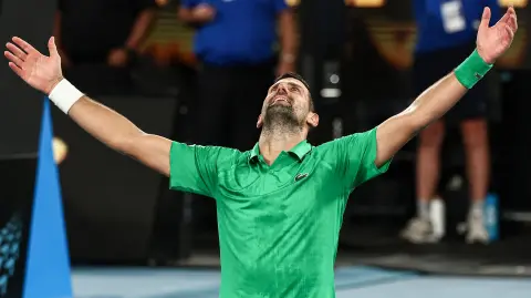 Novak Djokovic se enfrentará al español, Carlos Alcaraz, en la final del Abierto de Australia. Foto: AFP