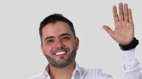 La captura de Rivera Navarro fue confirmada durante la madrugada del 5 de febrero por el secretario de Seguridad y Protección Ciudadana, Omar García Harfuch.