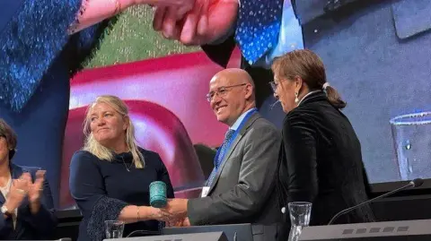 La votación la realizó el Comité Intergubernamental de Negociación.