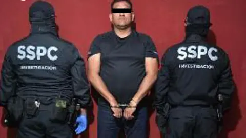 El Gabinete de Seguridad confirmó la detención de Mauro Antonio Mosso Benítez, quien se desempeñaba como secretario de Tránsito de Iguala, Guerrero.