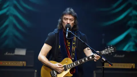El guitarrista, Steve Hackett, revisitará su catálogo musical desde Genesis con la banda argentina Genetics. Foto: AFP