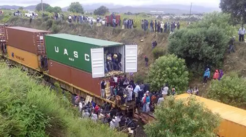 Persisten los ataques a los trenes de carga que circulan por la frontera entre Puebla y Veracruz.