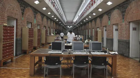 Saul Lopez - MÃ‰XICO, D.F., 11ABRIL2012.- Hoy se celebro el Bicentenario de la publicaciÃ³n del periÃ³dico Ilustrador Nacional en el Archivo General de la NaciÃ³n.FOTO: SAÃöL LÃ“PEZ /CUARTOSCURO.COM