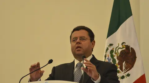 QUERETARO,QRO 26.03.13 LUIS ALFONSO GARCIA ALCOCER DIRECTOR REGIONAL DE CASAS GEO.