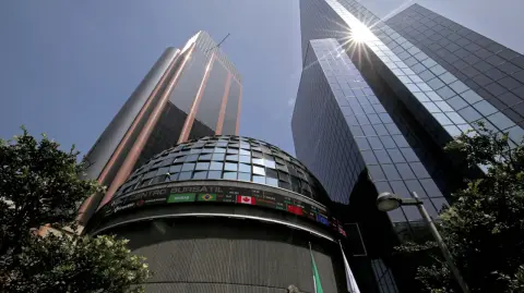 BOLSA MEXICANA DE VALORES . FOTO :HUGO SALAZAR / EL ECONOMISTA . - BOLSA MEXICANA DE VALORES . FOTO :HUGO SALAZAR / EL ECONOMISTA .