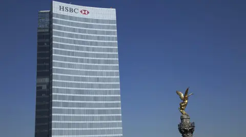 El mercado de fusiones y adquisiciones en México ha contabilizado en abril de 2018 un total de 17 operaciones.