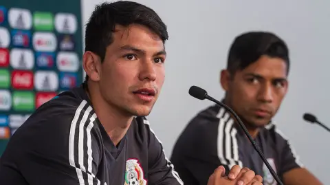 CIUDAD DE MÃ‰XICO, 21MAYO2018.- Hirving Lozano y Javier Aquino, jugadores de la SelecciÃ³n Mexicana de futbol, ofrecieron conferencia de prensa previo a la prÃ¡ctica que sostuvieron esta tarde.  FOTO: ISAAC ESQUIVEL /CUARTOSCURO.COM