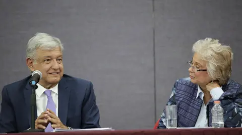 Reuni�n privada de L�pez Obrador con futuro gabinete