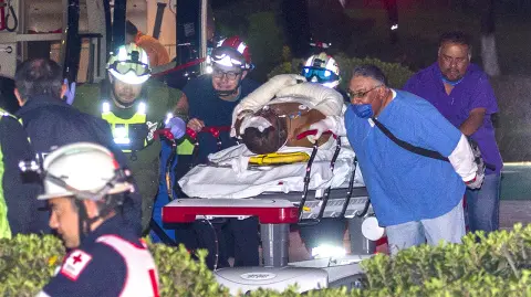 90119001. MÃ©xico, 19 Ene 2019 (Notimex-JosÃ© Pazos).- Personas heridos de gravedad llegarÃ³n en helicÃ³pteros del Grupo CÃ³ndores al Hospital Magdalena de las Salinas de la Ciudad de MÃ©xico, tras la explosiÃ³n de una toma clandestina de gasolina en Tlalhuelilpan, Hidalgo.NOTIMEX/FOTO/JOSÃ‰ PAZOS/JPF/DIS