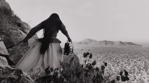 Mujer Ángel, de Graciela Iturbide. Foto: Cortesía Museum of Fine Arts, Boston