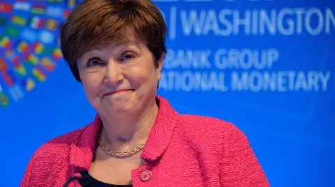 La nueva jefa del FMI matizó que la tregua entre EU y China "no es lo suficientemente buena" para la economía mundial. Foto: Reuters.