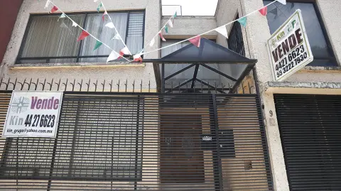 ASPECTO DE CASA EN VENTA EN LA COLONIA DEL VALLE. FOTO: ZULLEYKA HOYO