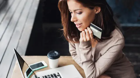 Hot Sale 2020, la venta online más grande en México, inició el fin de semana pasado y concluirá el 1 de junio. Foto: Shutterstock