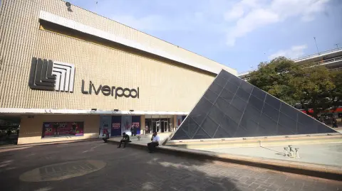 FACHADA DE LAS DIFERENTES SUCURSALES DE LA TIENDA DEPARTAMENTAL LIVERPOOL