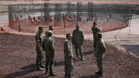 Construcción del nuevo aeropuerto internacional de la Ciudad de México Felipe Ángeles. Foto EE: Daniel Sánchez