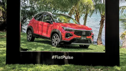 Su altura libre contra el suelo de 22.4 centímetros le da la capacidad de sortear topes y baches tan comunes en el país. Foto EE: Cortesía