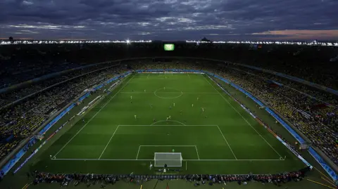 El segmento de Fibras cada vez buscan expandir su portafolio hacia nuevos sectores. Foto: AP.