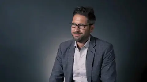 Mark Roberge mencionó durante su participación en WOBI 2022 que los vendedores deben adaptarse y evolucionar.