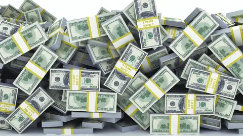 Tall,Pile,Of,Us,Currency,-,Us,Dollars,Isolated,Stacked