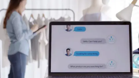 Permite automatizar los procesos y atender en todo momento a los clientes