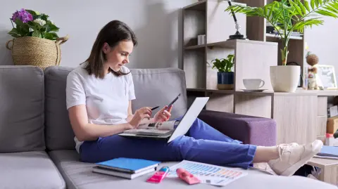 Se estima que 90% del tiempo de las personas lo pasan en su hogar. Foto: Shutterstock.