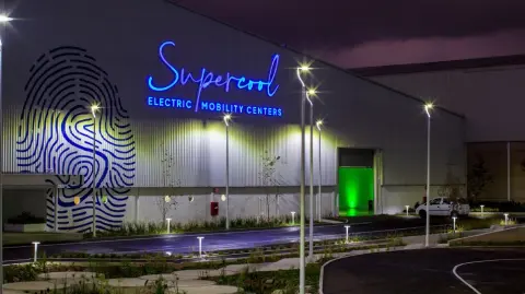 La firma Supercool busca ser un marketplace donde empresas encuentren, en sus centros de movilidad, soluciones sustentables. Foto: Cortesía.