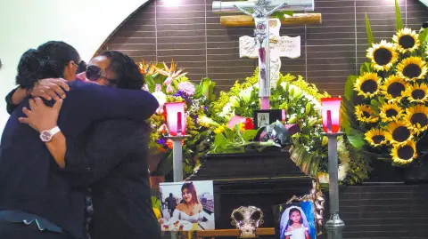 La jefa de Gobierno, Claudia Sheinbaum, acusó de nueva cuenta a Uriel Carmona Gándara, fiscal de Morelos, por presuntamente encubrir el feminicidio de Ariadna