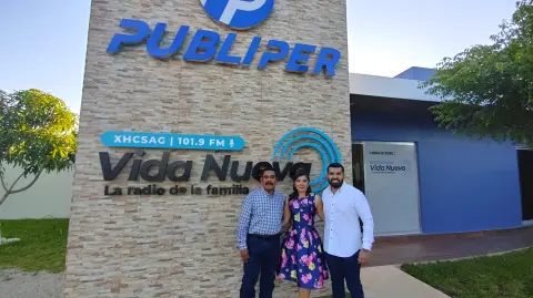 La familia Pérez Chan, creadora del concepto radiofónico “Vida Nueva, la Radio de la Familia” de la ciudad de Mérida. Fotos EE: Nicolás Lucas.