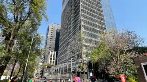El desarrollo Josefa se encuentra ubicado en en Paseo de la Reforma 390