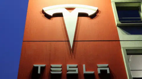 Tesla ha oficializado su presencia en Chile al registrar su nombre en el país.  Foto EE: Archivo
