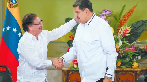 Durante su cuarta reunión en Caracas, Gustavo Petro, presidente de Colombia, y su homólogo de Venezuela, Nicolás Maduro, se comprometieron a acelerar la integración energética.