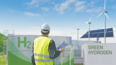 El hidrógeno puede utilizarse como agente energético en diferentes industrias y su uso resulta prometedor en aquéllas que hoy son intensivas en el uso de combustibles fósiles, como el transporte naval.