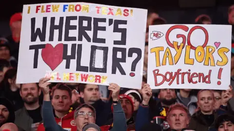 Las gradaciones de los partidos de los Kansas City Chiefs tienen un aspecto diferente al de antes. Kirill Kudryavtsev/AFP/Getty Images