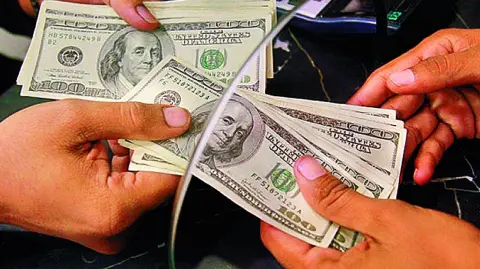 Las remesas llevan 15 meses consecutivos perdiendo poder adquisitivo debido a la apreciación del peso