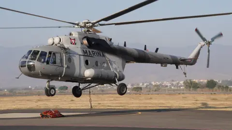 Helicóptero Mi-17 que forma parte de la flota aérea de la Secretaría de Marina. Foto EE: Cortesía X /@SEMAR_mx